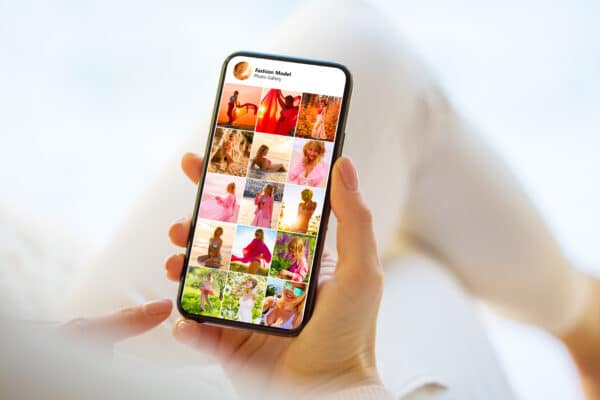 <span style="color: #d86031; font-weight: bold;">Offre Standard - Particulier</span> Compte Instagram piraté