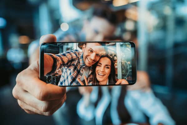 <span style="color: #d86031; font-weight: bold;">Offre Duo Premium - Particulier :</span> Comptes Instagram et Facebook piratés