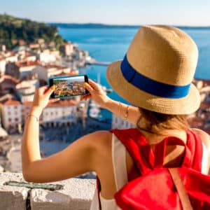 <span style="color: #d86031; font-weight: bold;">Offre Premium - Particulier</span> Compte Facebook piraté